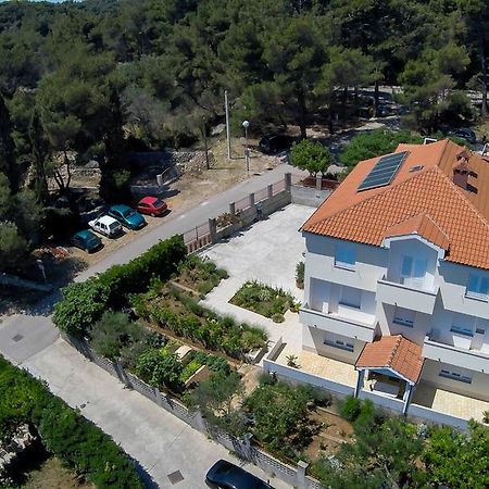 Apartmani Dorita Mali Lošinj Exterior foto