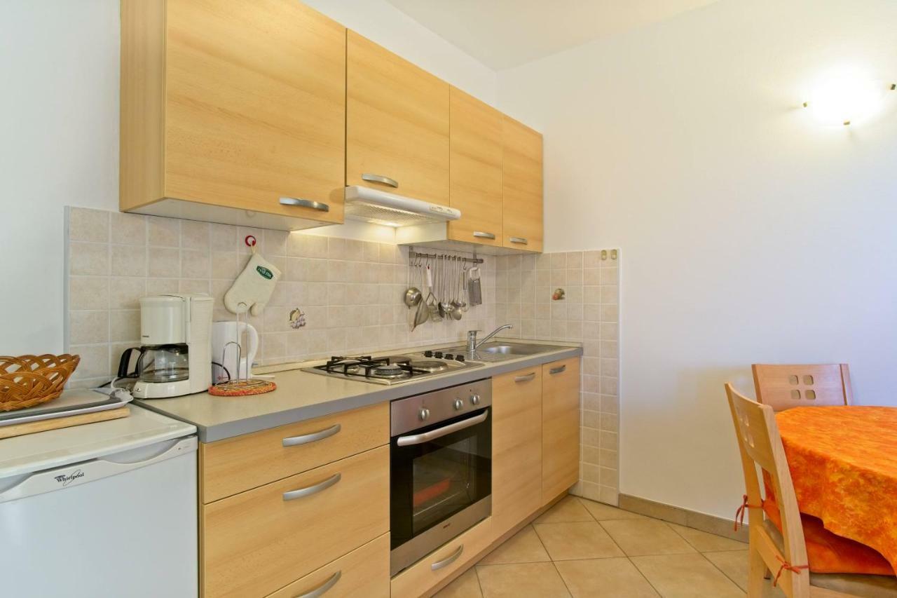 Apartmani Dorita Mali Lošinj Exterior foto