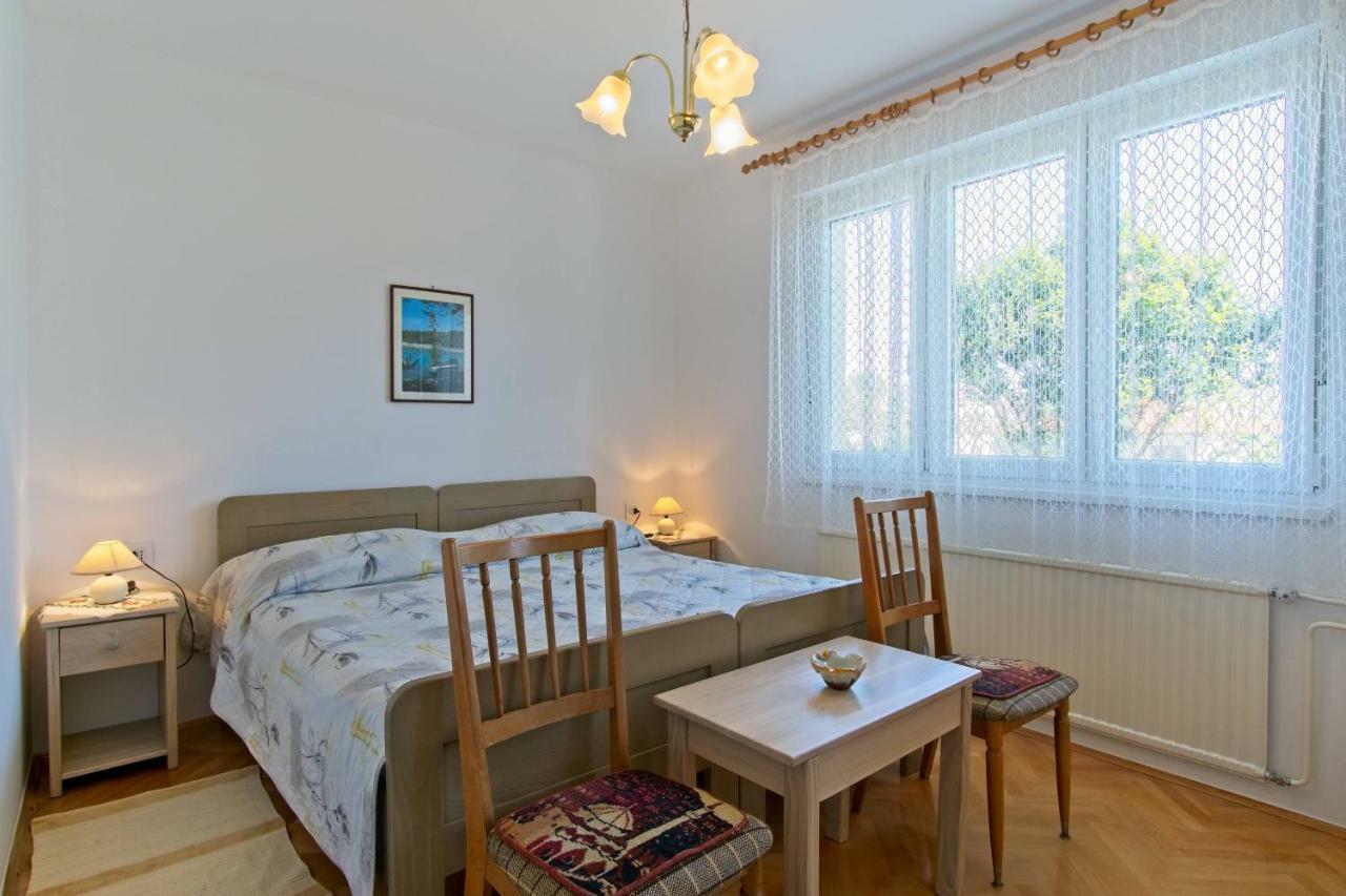 Apartmani Dorita Mali Lošinj Exterior foto