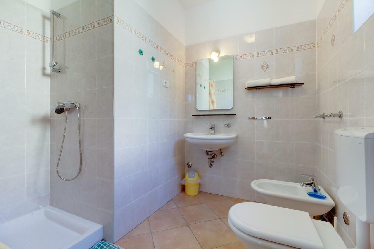 Apartmani Dorita Mali Lošinj Exterior foto